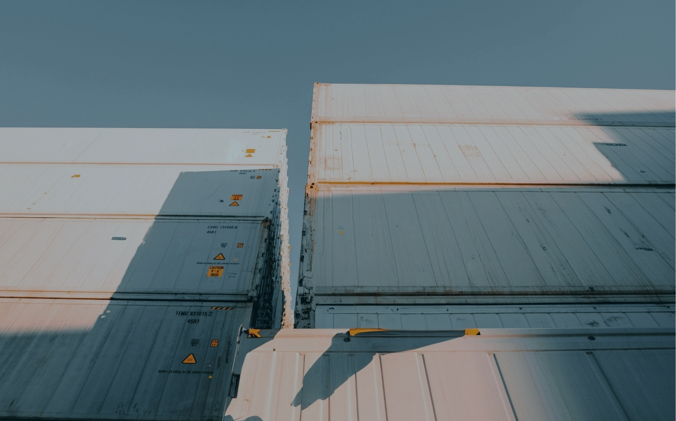 Cold chain temperature-controlled transport monitoring and compliant logistics